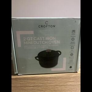 Crofton 2Qt. Cast Iron Mini Dutch Oven Dark Green New In Box Not Sealed